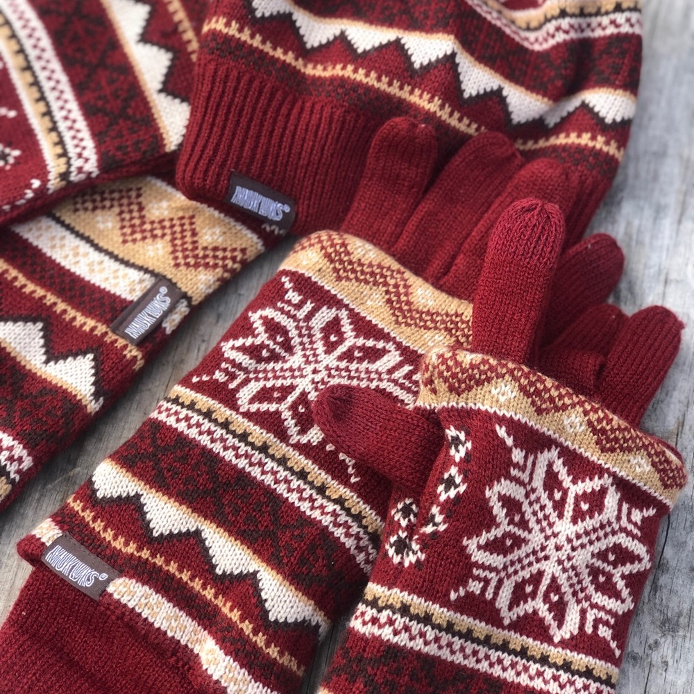 MUK LUKS Infinity Scarf 3 in 1 gloves and Beanie - Picture 4 of 4